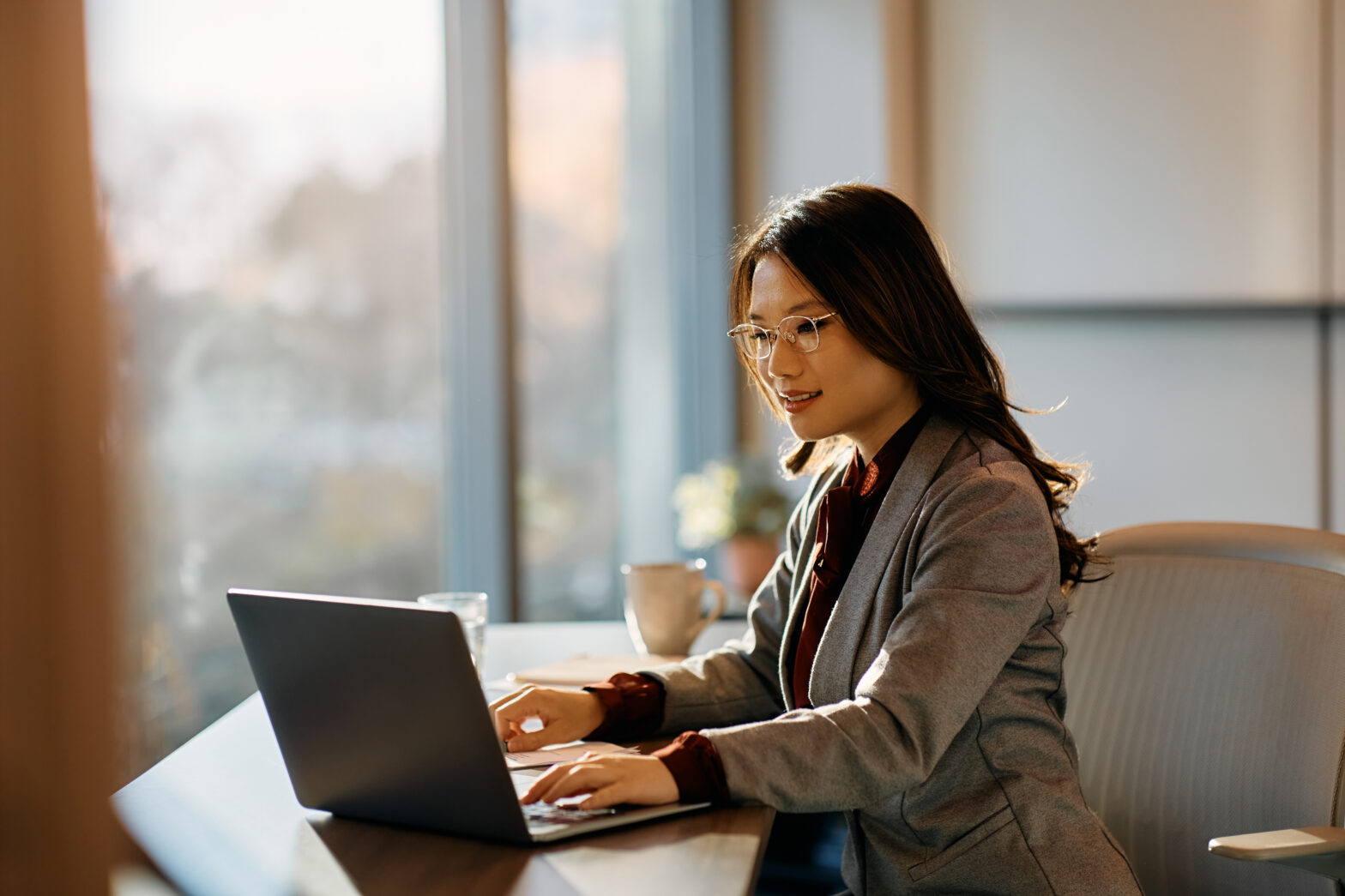 Navigating Employment Laws with EOR in Asia Pacific